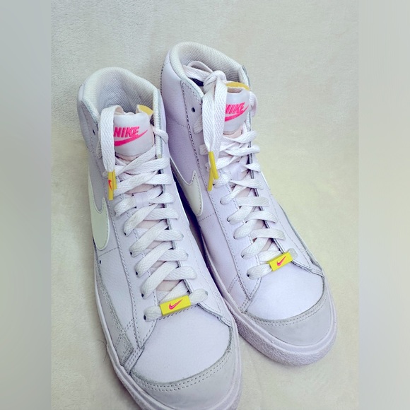 Nike Blazer Mid - Picture 2 of 6